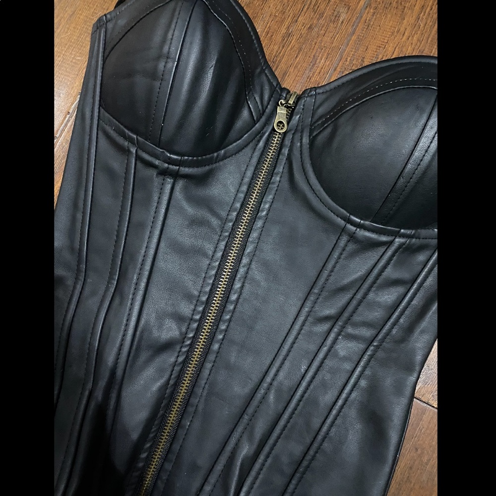 Black pleather strapless top